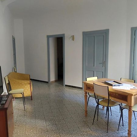 Casa Vacanze Zarinu 오르고솔로 외부 사진