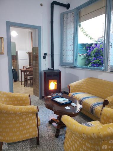 Casa Vacanze Zarinu 오르고솔로 외부 사진