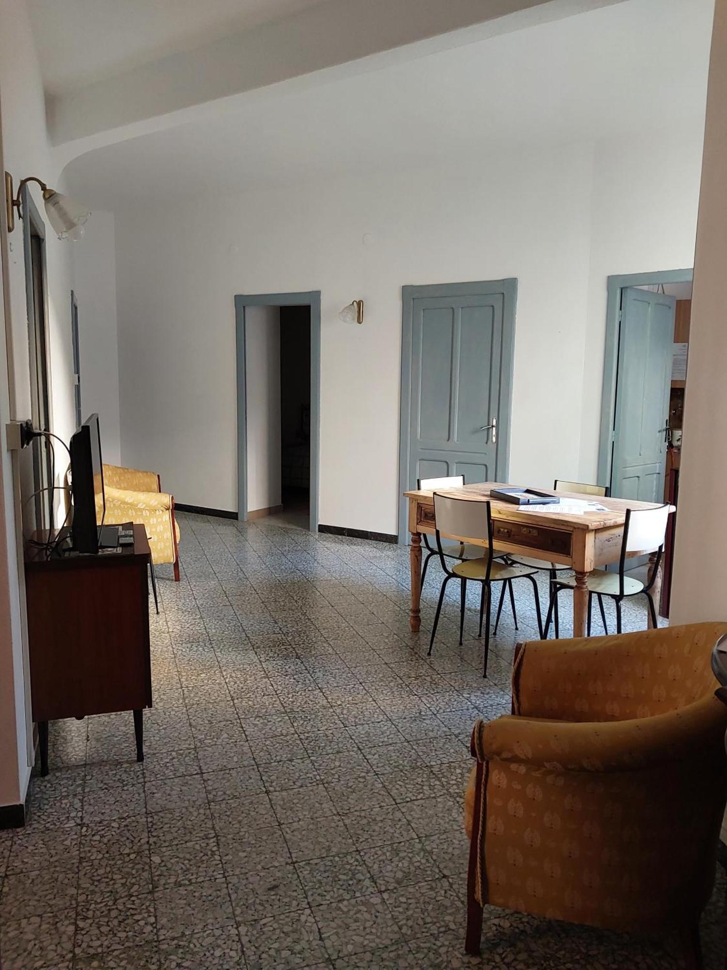 Casa Vacanze Zarinu 오르고솔로 외부 사진