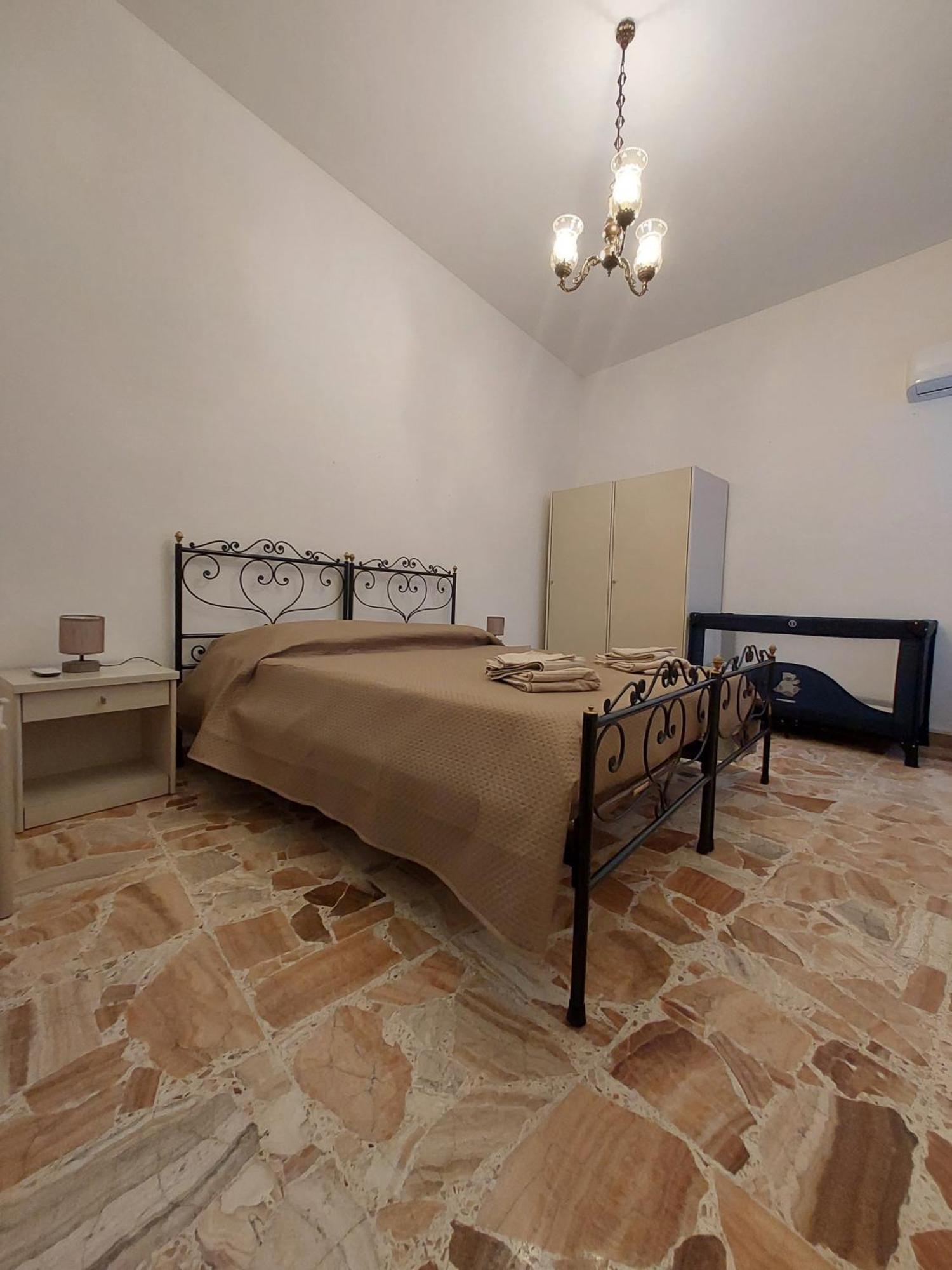 Casa Vacanze Zarinu 오르고솔로 외부 사진