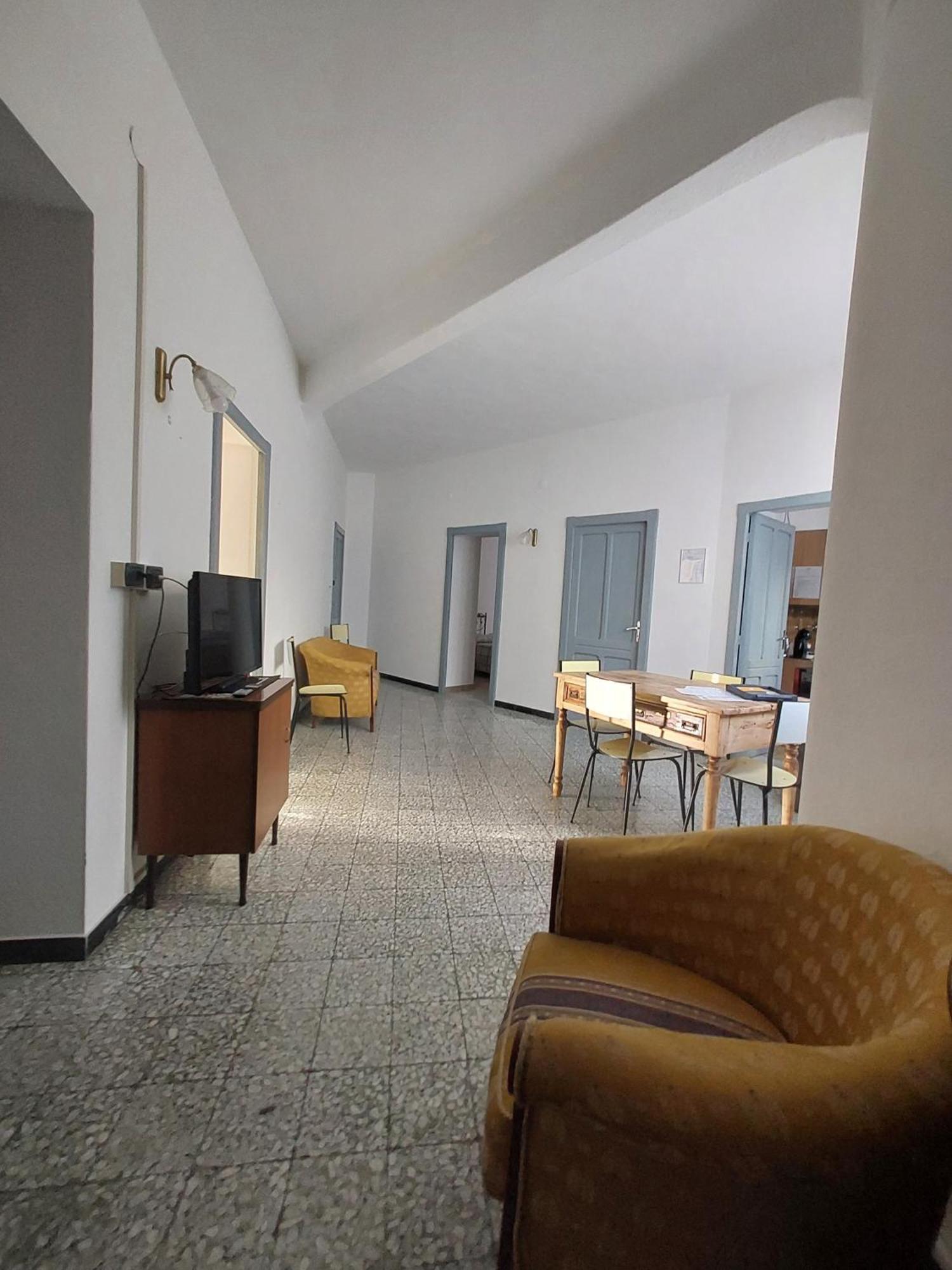 Casa Vacanze Zarinu 오르고솔로 외부 사진