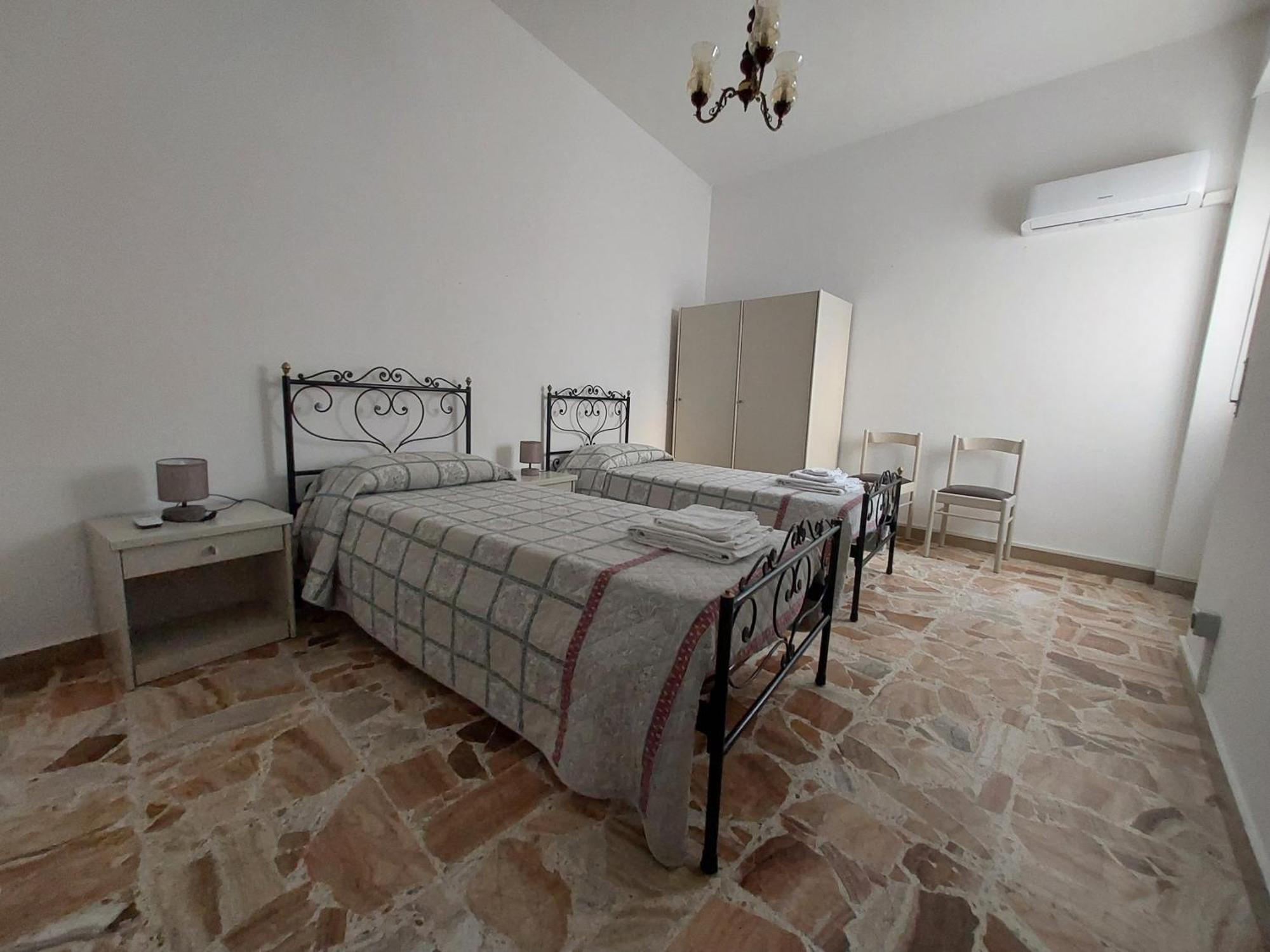 Casa Vacanze Zarinu 오르고솔로 외부 사진