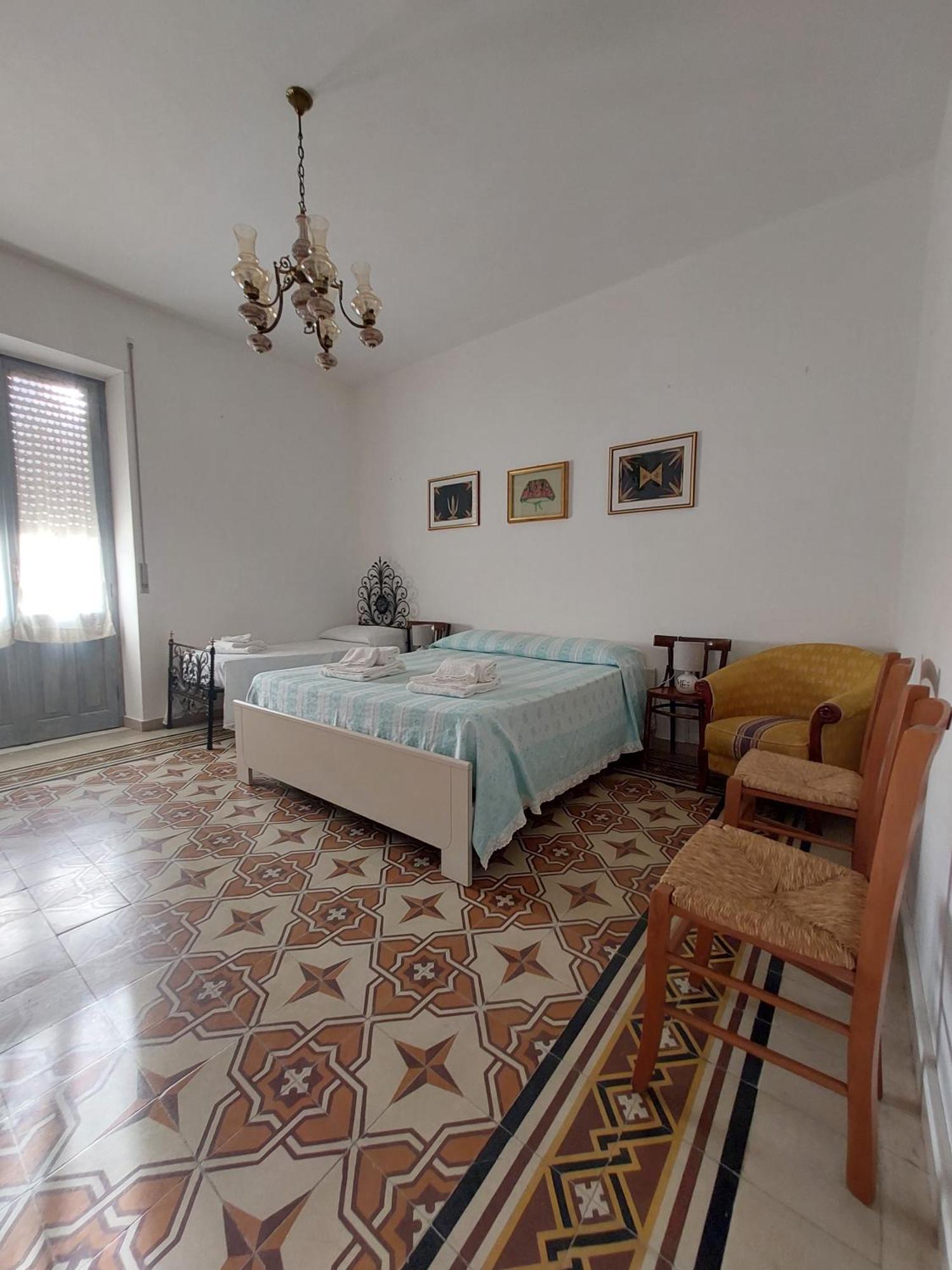 Casa Vacanze Zarinu 오르고솔로 외부 사진